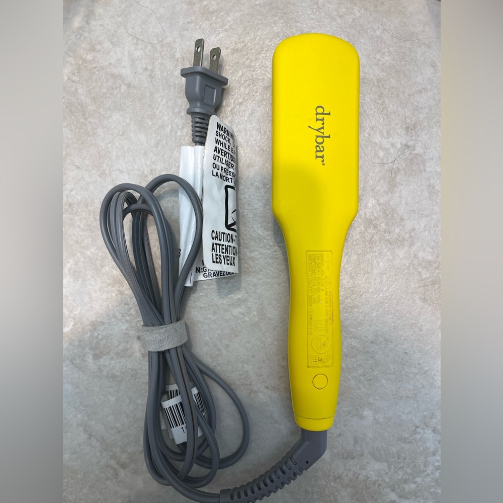 DRYBAR Baby Brush Crush Mini Heated Straightening Brush